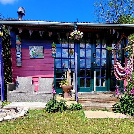 Treguth Glamping Unique Experience - Themed Huts Saint Day Exterior foto