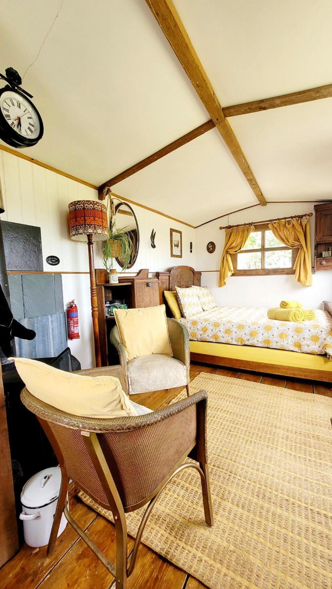 Treguth Glamping Unique Experience - Themed Huts Saint Day Exterior foto