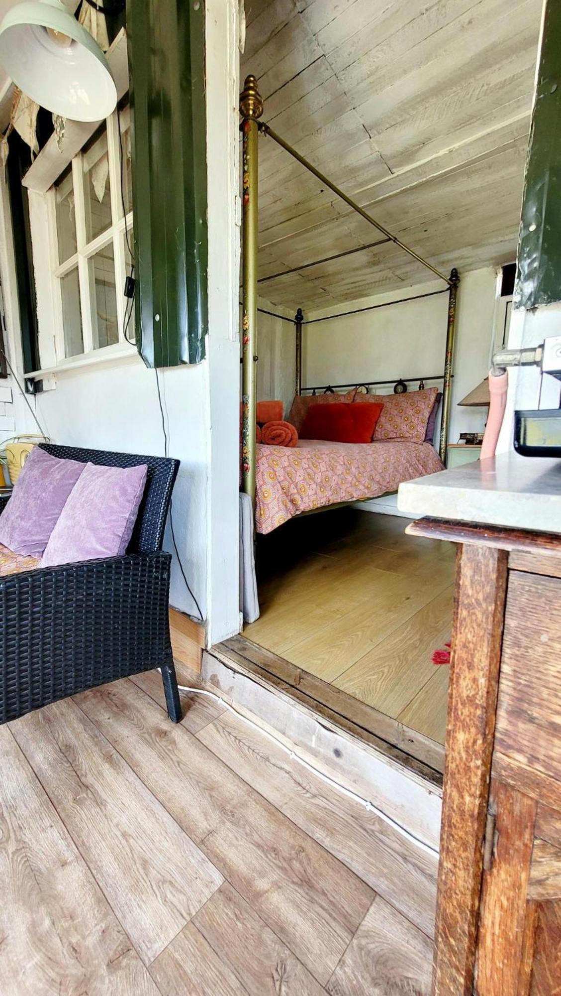 Treguth Glamping Unique Experience - Themed Huts Saint Day Exterior foto