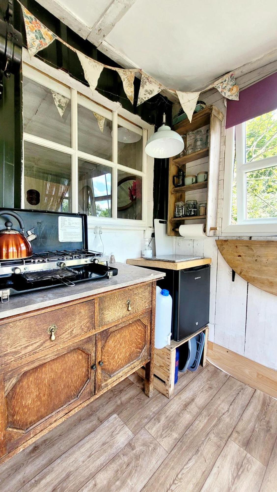 Treguth Glamping Unique Experience - Themed Huts Saint Day Exterior foto